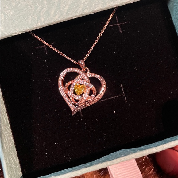 ROSE Gold Elegant Silver Heart Necklace New in Box CZ synthetic stones - Picture 13 of 13